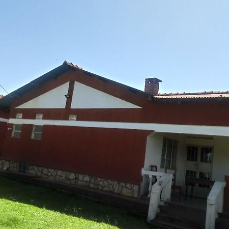 Knowledge For Change House Hotel Fort Portal Kültér fotó